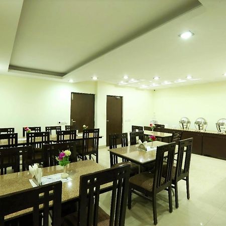 Hotel The Rts Plaza Νέο Δελχί Εξωτερικό φωτογραφία