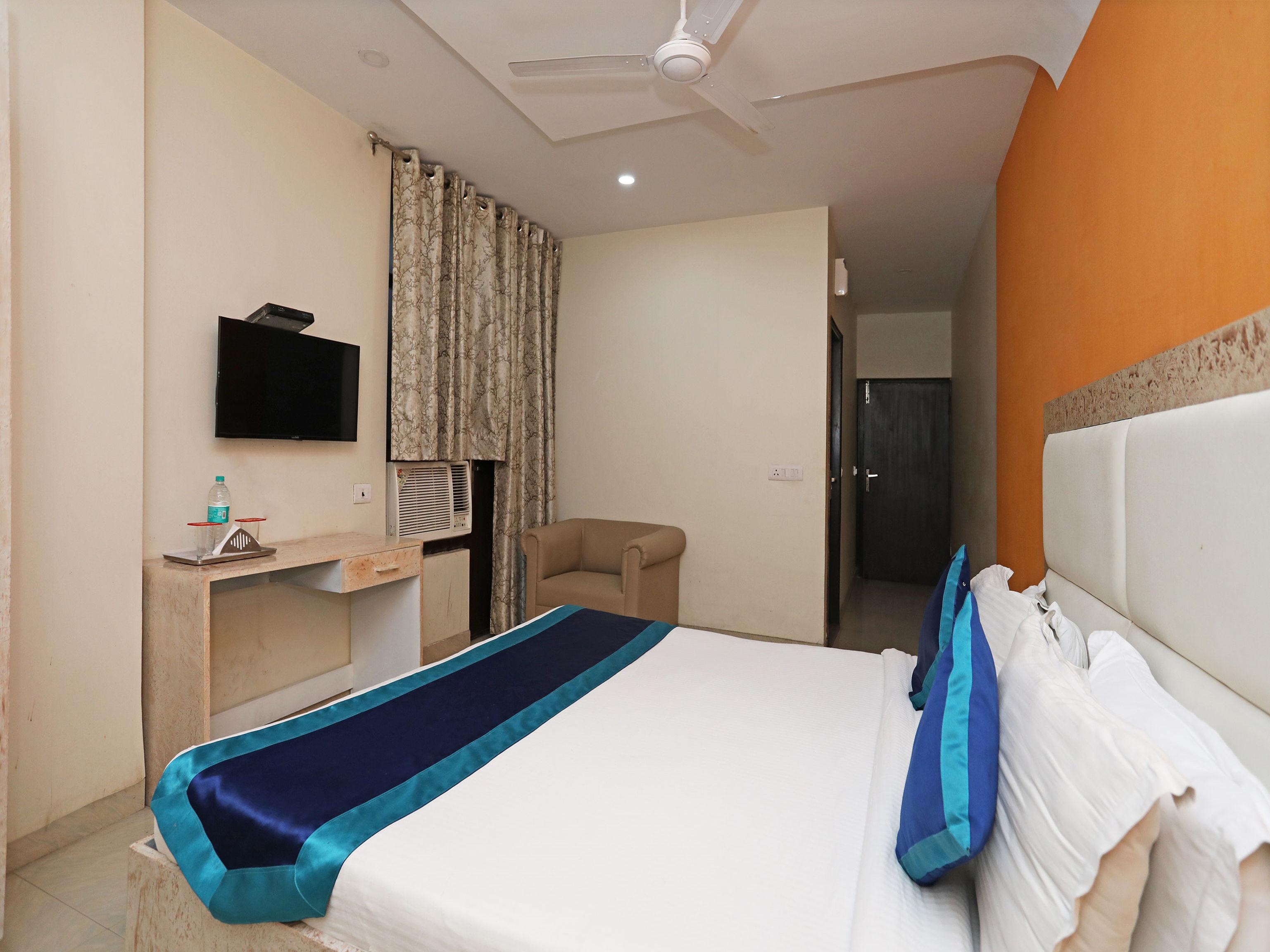 Hotel The Rts Plaza Νέο Δελχί Εξωτερικό φωτογραφία