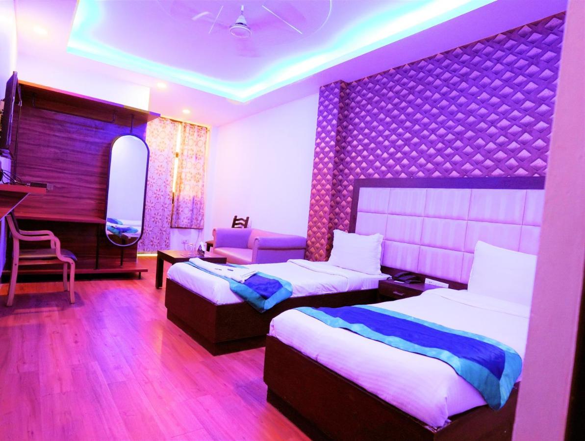 Hotel The Rts Plaza Νέο Δελχί Εξωτερικό φωτογραφία