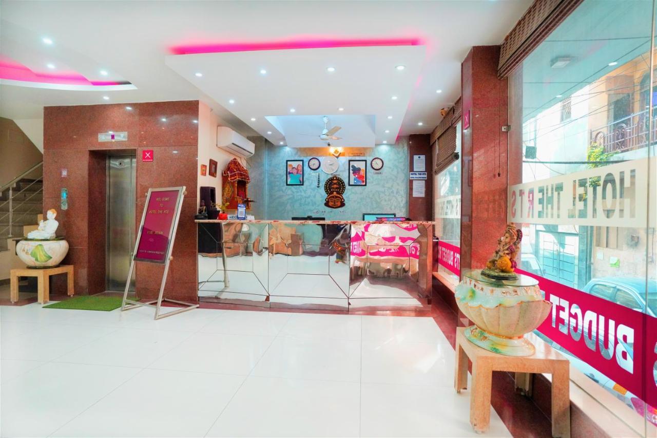 Hotel The Rts Plaza Νέο Δελχί Εξωτερικό φωτογραφία