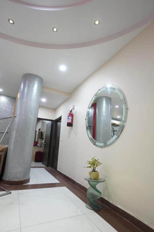 Hotel The Rts Plaza Νέο Δελχί Εξωτερικό φωτογραφία