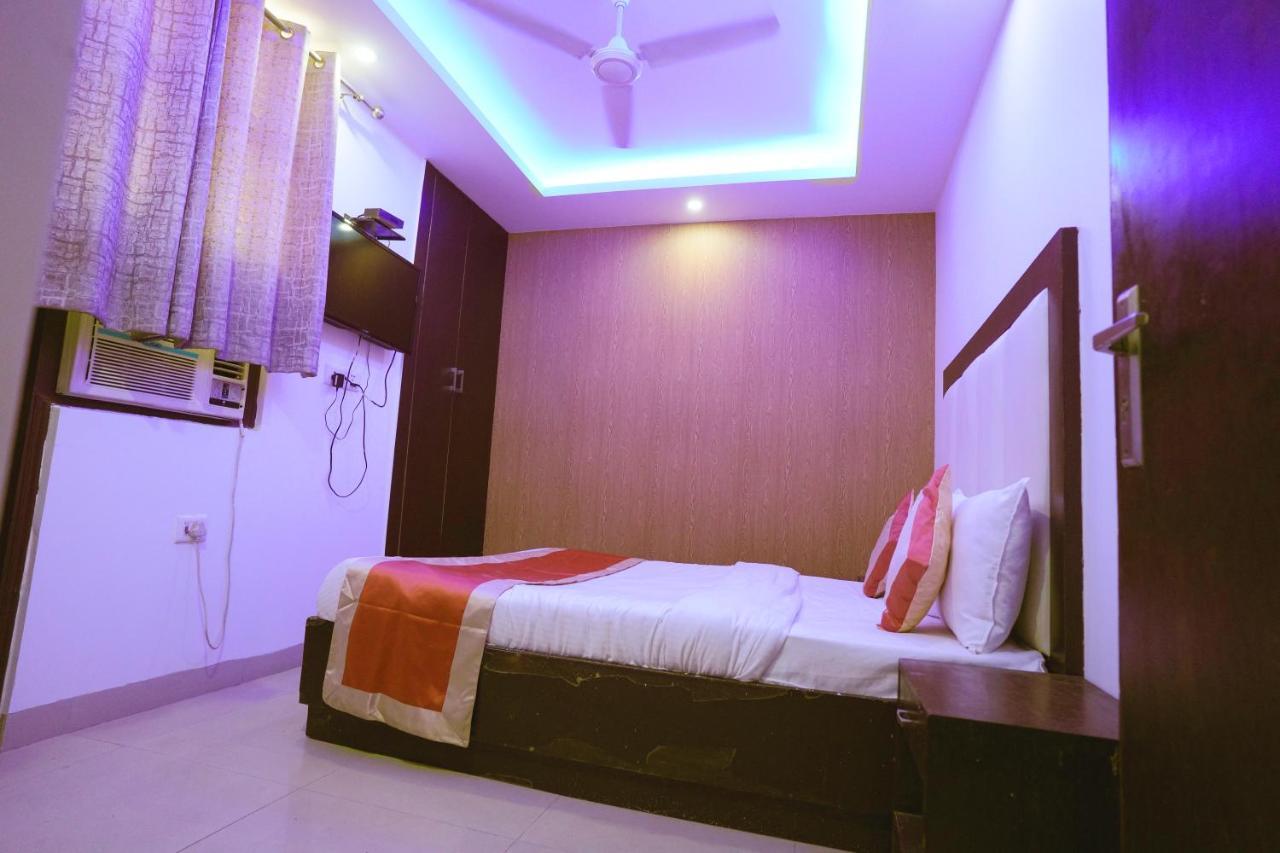 Hotel The Rts Plaza Νέο Δελχί Εξωτερικό φωτογραφία
