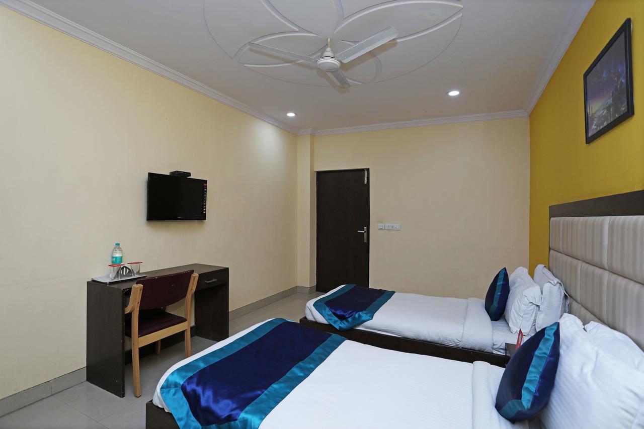 Hotel The Rts Plaza Νέο Δελχί Εξωτερικό φωτογραφία