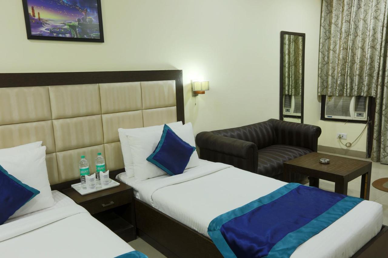 Hotel The Rts Plaza Νέο Δελχί Εξωτερικό φωτογραφία