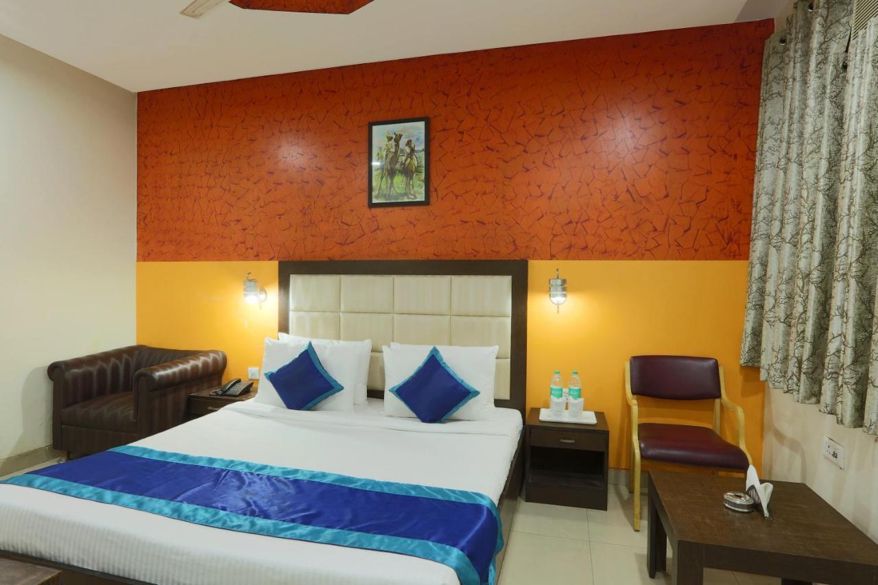 Hotel The Rts Plaza Νέο Δελχί Εξωτερικό φωτογραφία